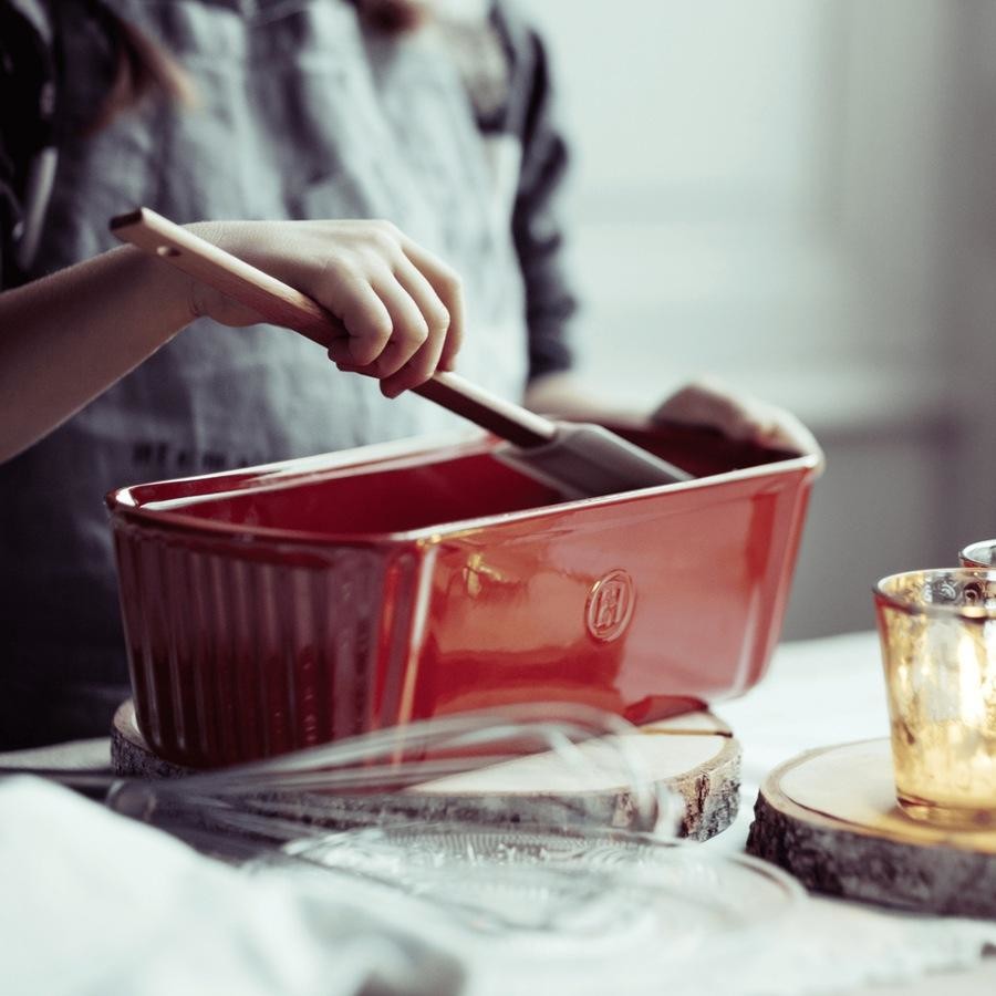 Emile Henry Small Loaf Pan - Burgundy