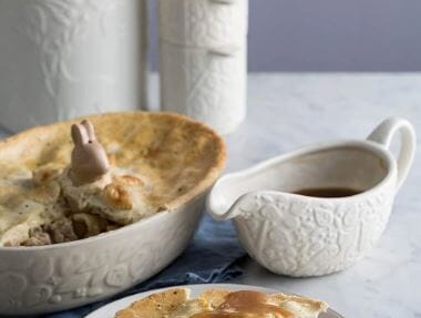 Mason Cash Forrest Pie Funnel Bakeware Accessories The Cooks Kitchen 