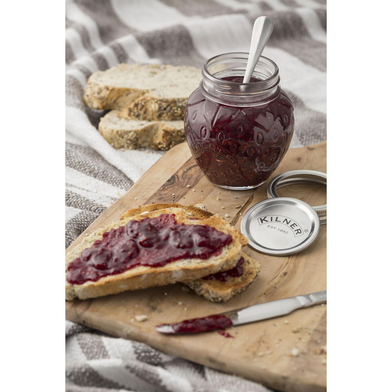 Kilner Strawberry Fruit Jar 400ml
