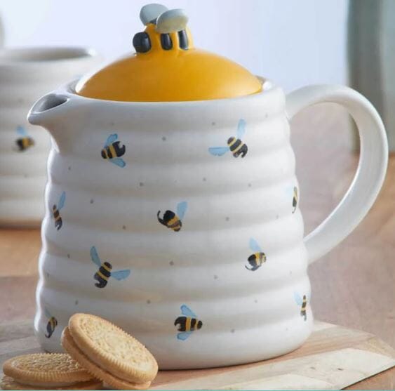Price & Kensington Sweet Bee Teapot 850ml Teapots & Infusers The Cooks Kitchen 