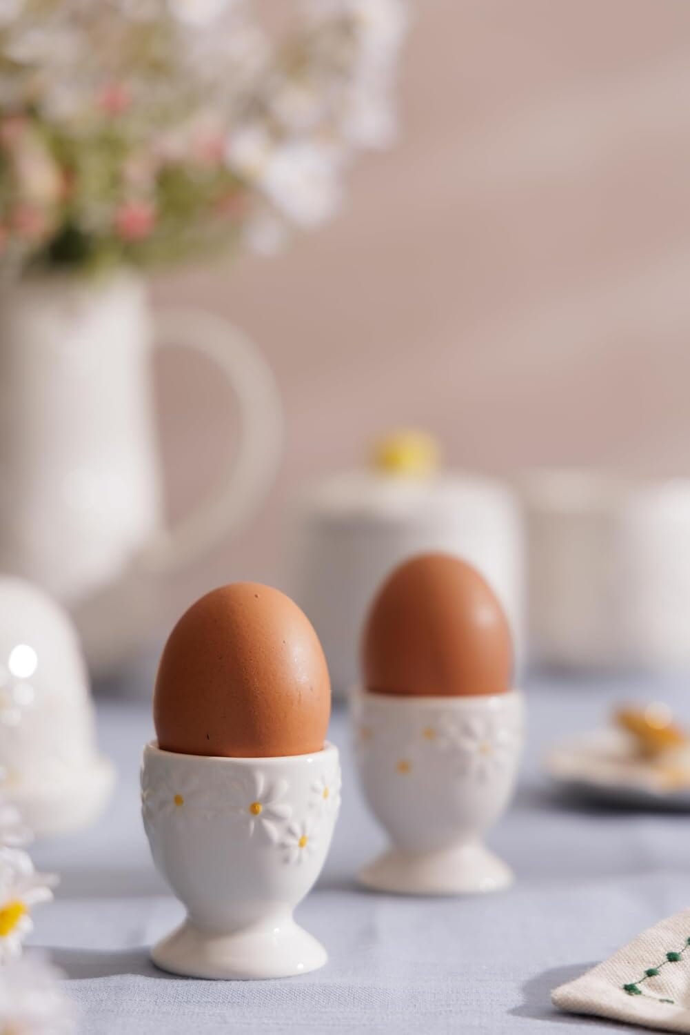 Price & Kensington Daisy Egg Cup Holder Set Of 2 Ceramic Hand Painted Servingware The Cooks Kitchen 