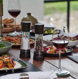 Cole & Mason Salt And Pepper Mill Derwent Wood Gift Set - Black Salt & Pepper Grinders & Mills The Cooks Kitchen 