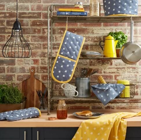 Ulster Weavers Bee Double Oven Glove Mitts & Gloves The Cooks Kitchen 