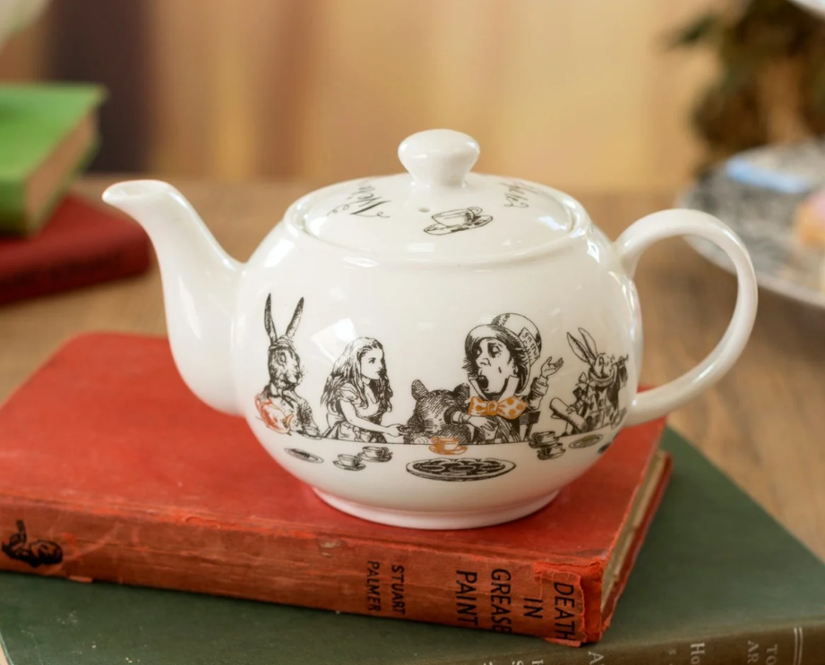 Victoria & Albert Alice In Wonderland Mini Teapot