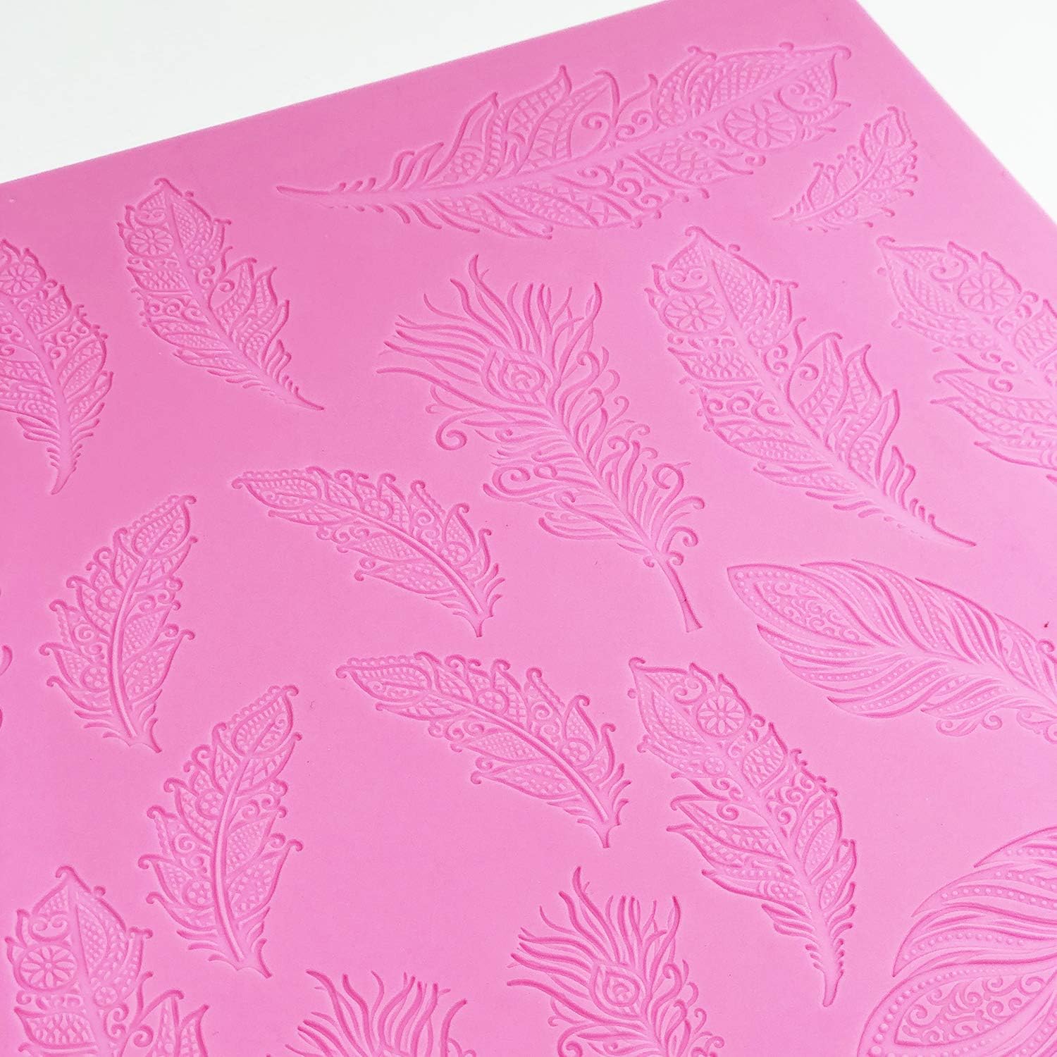 Claire Bowman Cake Lace Mat Feathers