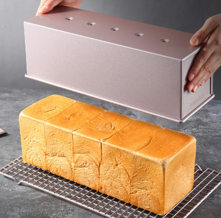 Chefmade Loaf Pan With Cover 1.2kg - 39cm