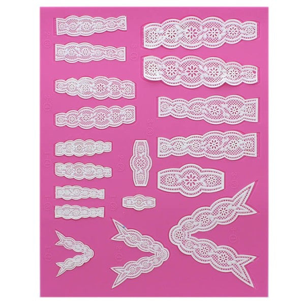 Claire Bowman Cake Lace Mat Vintage Bows