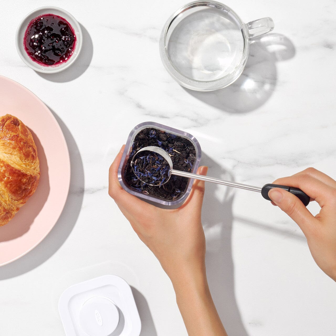 Oxo Good Grips Twisting Tea Ball Tea Accessories The Cooks Kitchen 