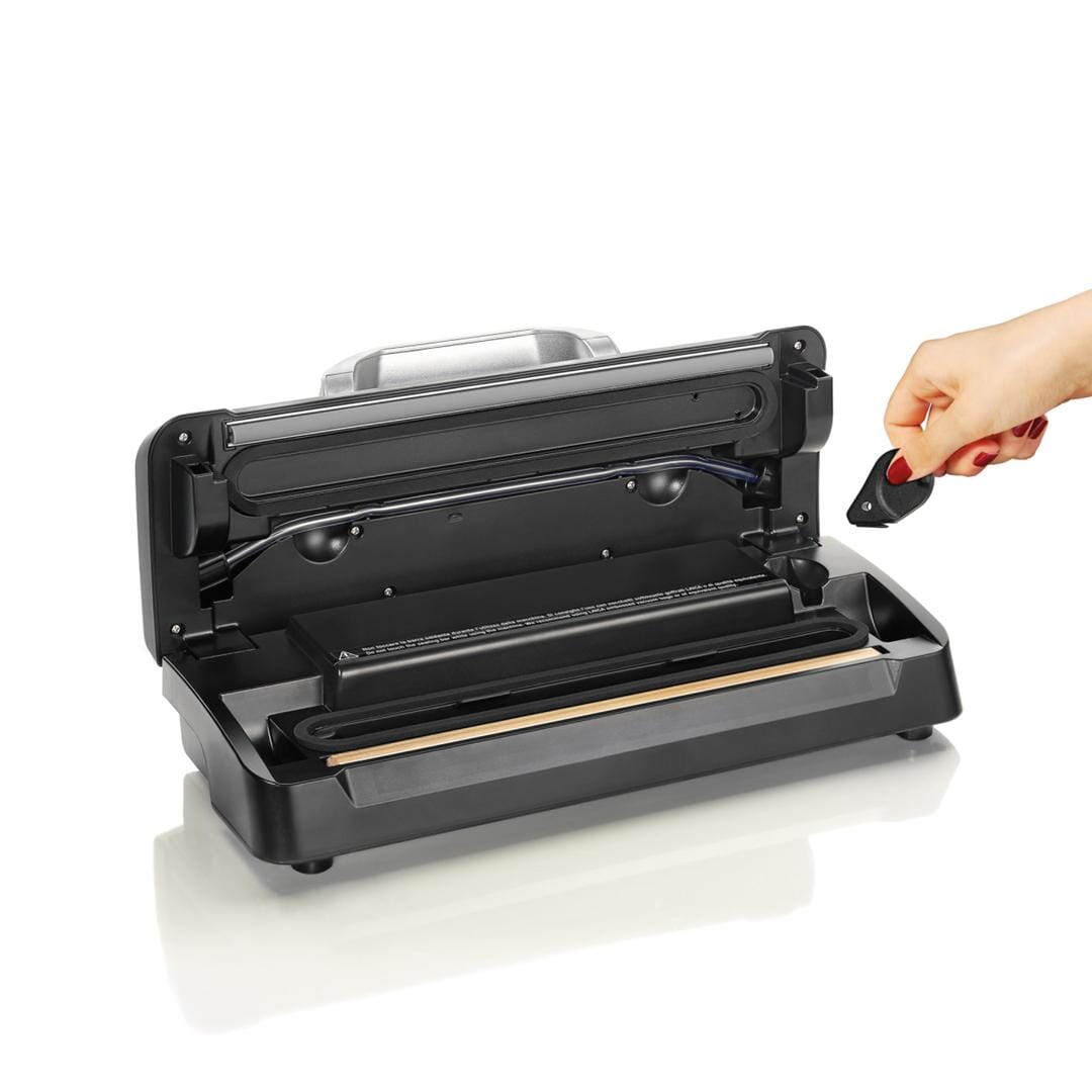 Laica Vacuum Sealer - Vt3119 Salad Spinners & Preservers The Cooks Kitchen 