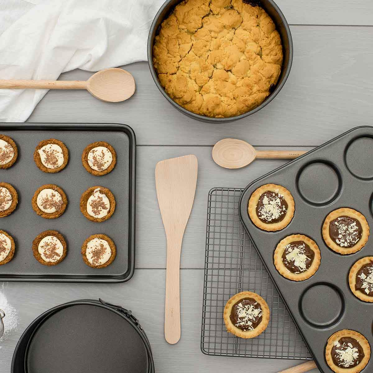 Bakemaster 12 Cup Macaroon Pan 35x27cm