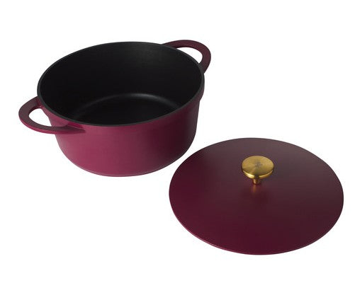 Maxwell & Williams Cast Lite - Non-stick Casserole 28cm/6.3l Cherry