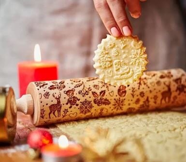 Cake Craft - Deers & Hollies Wooden Rolling Pin Decorating Accessories The Cooks Kitchen 