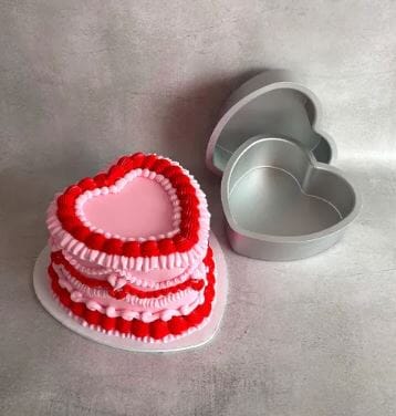 Mondo Pro Heart Cake Pan 10in/25x7.5cm Baking Tins, Trays, Pans & Ramekins The Cooks Kitchen 
