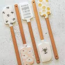 Davis & Waddell Beetanical Kitchen Spatula 4 Assorted Designs Silicone Bakeware The Cooks Kitchen 