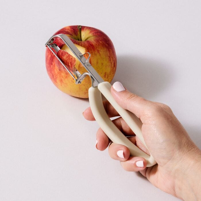 Svna Stainles Steel Swivel Peeler - Cream Peelers & Stoners The Cooks Kitchen 